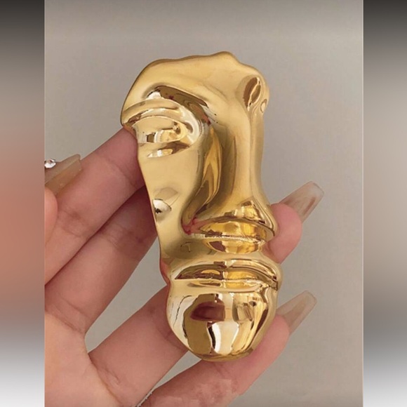 Abstract Gold Brooch R139 - Picture 2 of 3